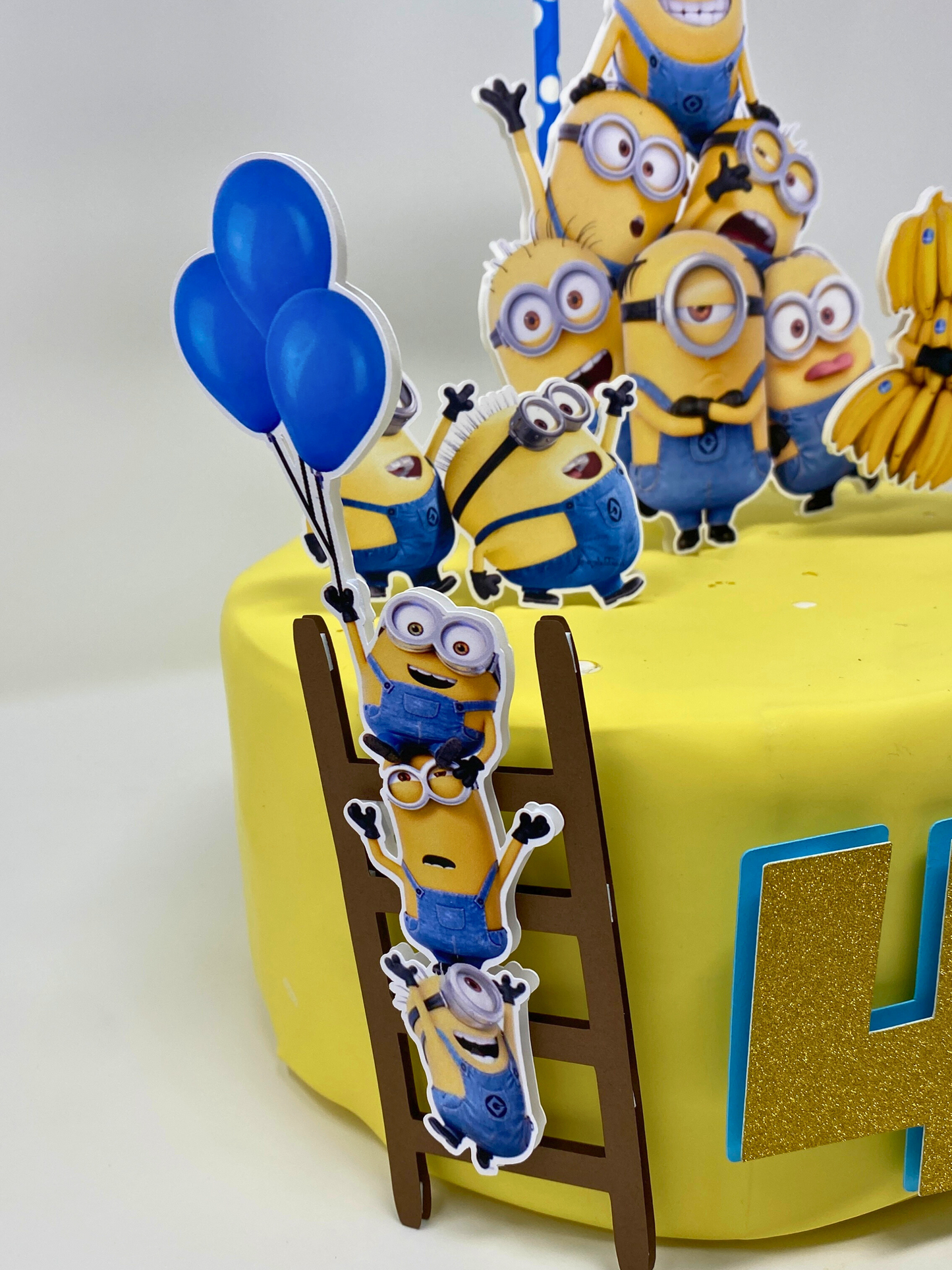 Minions Cake Topper